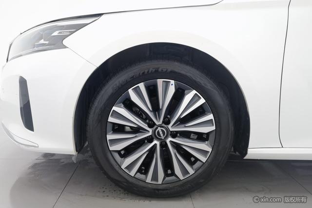Nissan Teana id 4329042 из Китая 17