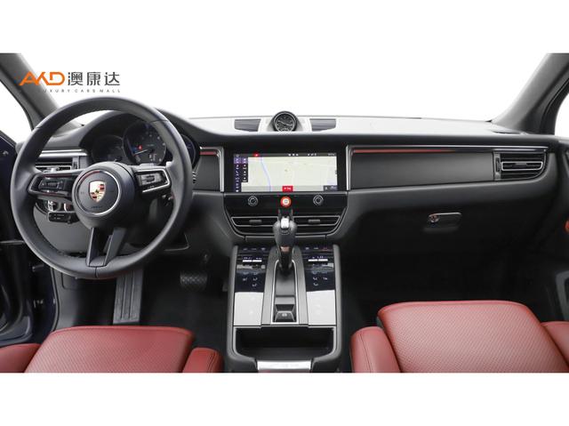 Porsche Macan 2023 Macan 2.0 T — фото 5