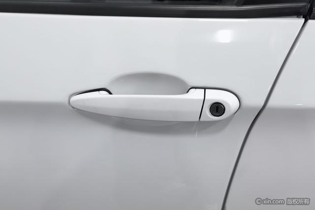 BMW X1 2015 s Drive 18i — фото 11