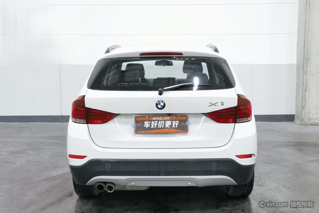 BMW X1 2015 s Drive 18i — фото 3