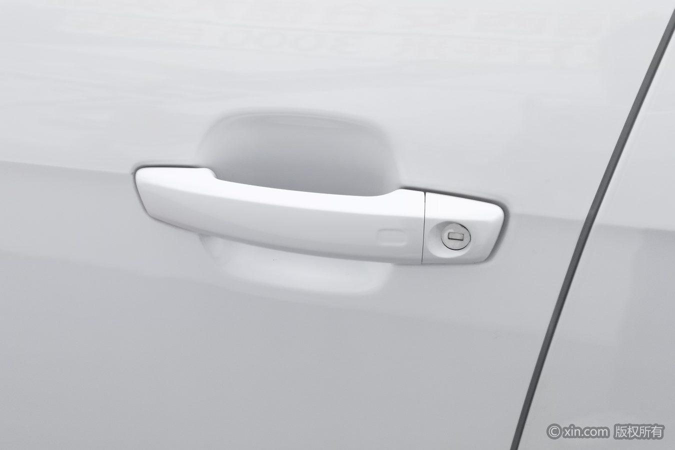 Audi Q2L 2022 35 TFSI Fashion