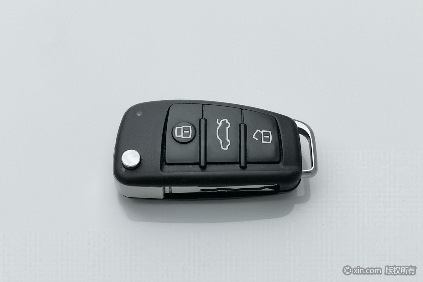 Audi Q2L 2022 35 TFSI Fashion