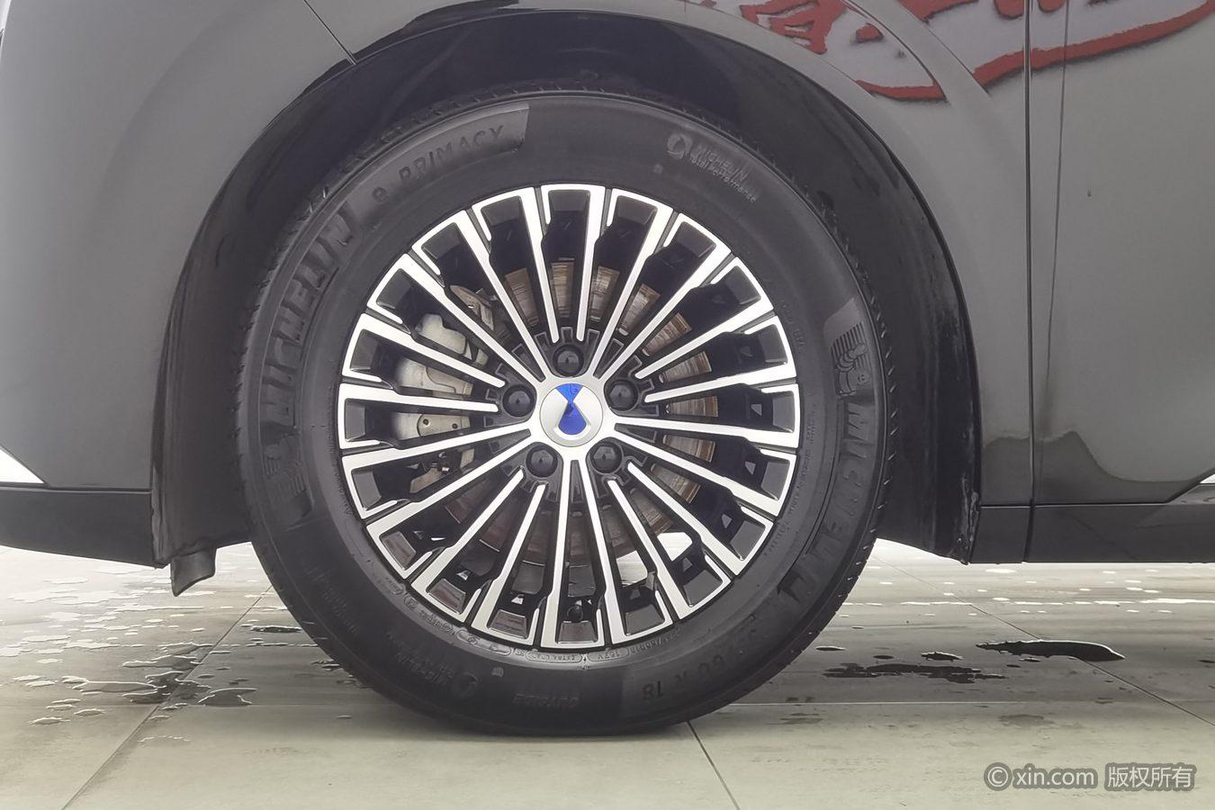 Denza D9 DM 2024 1050 Premium