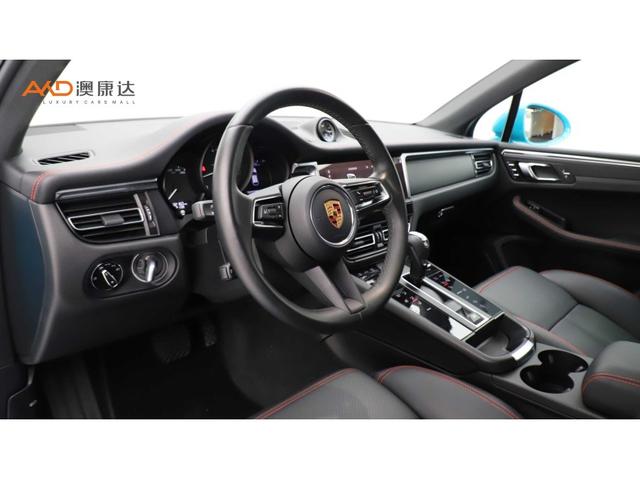 Porsche Macan 2022 Macan 2.0 T — фото 7