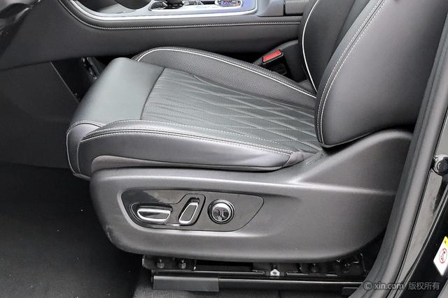 Trumpchi GS8 2025 2.0 TGDI 2 WD 5 — фото 10