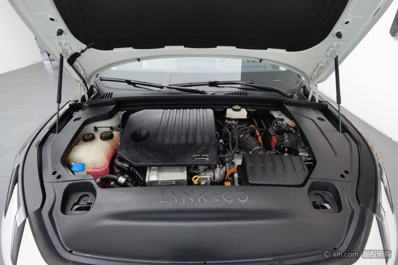 Lynk & Co 07 EM-P 2024 126 Halo
