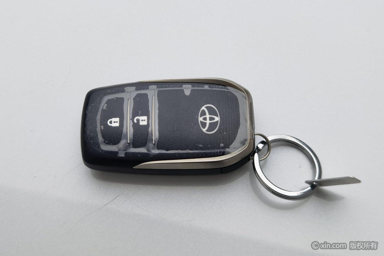 Toyota RAV4 2015 2.5L AT Elite