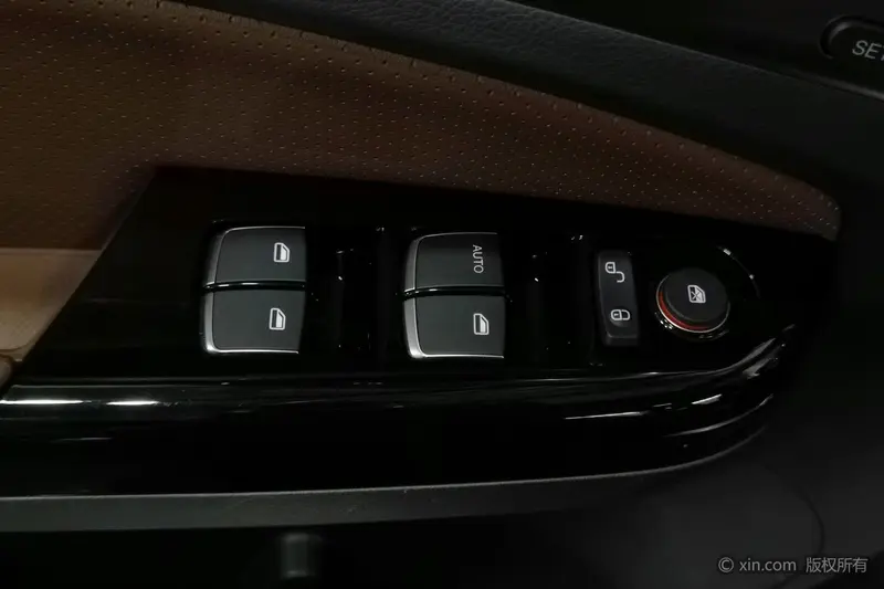 BYD S7 2.0T автомат флагман Plus — фото 17