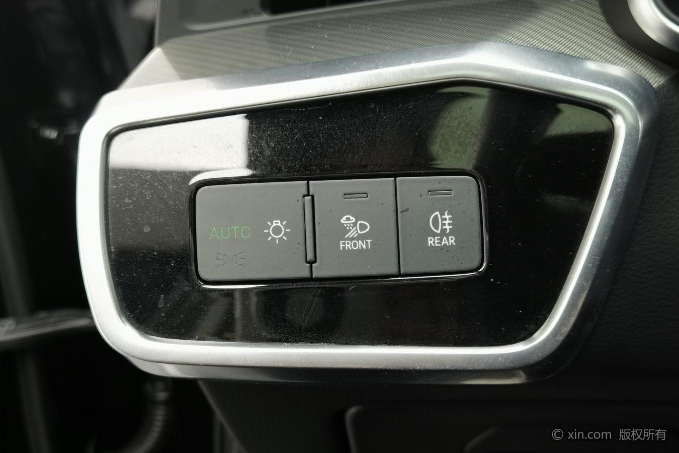 Audi A6L id 4438147 из Китая 8