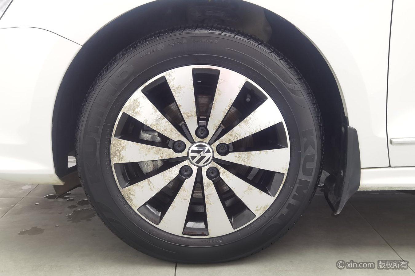 Volkswagen Sagitar 2017 1.6L MT Comfort