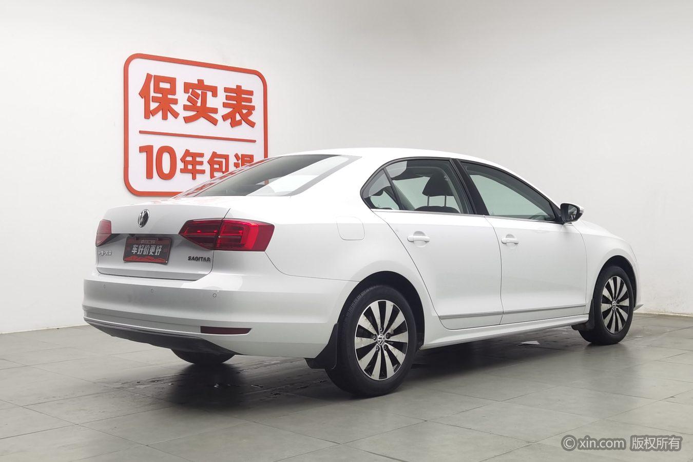 Volkswagen Sagitar 2017 1.6L MT Comfort