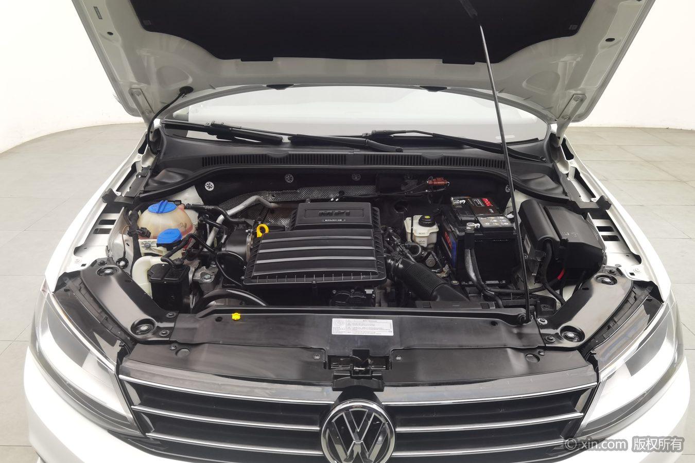 Volkswagen Sagitar 2017 1.6L MT Comfort
