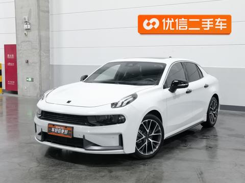 Lynk & Co 03
