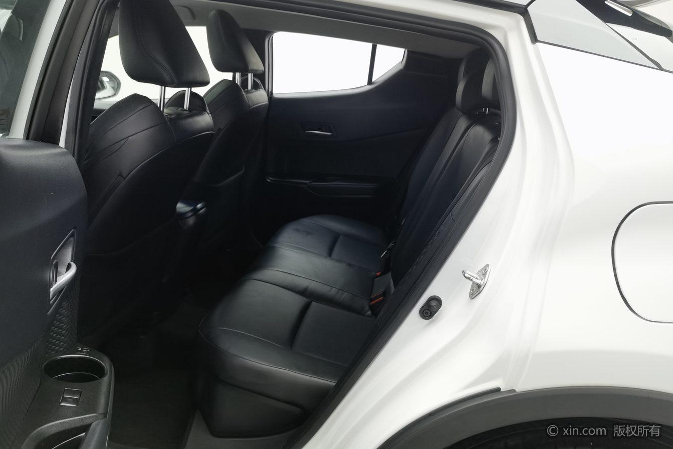 Toyota C-HR id 4437459 из Китая 14