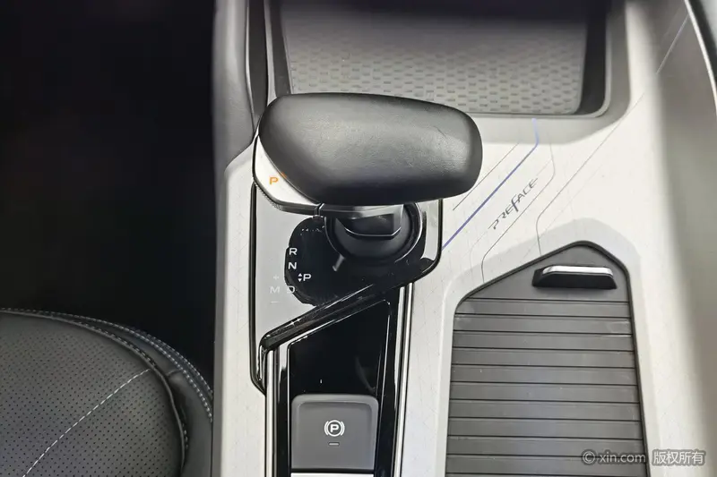 Geely Preface 1.5T — фото 10