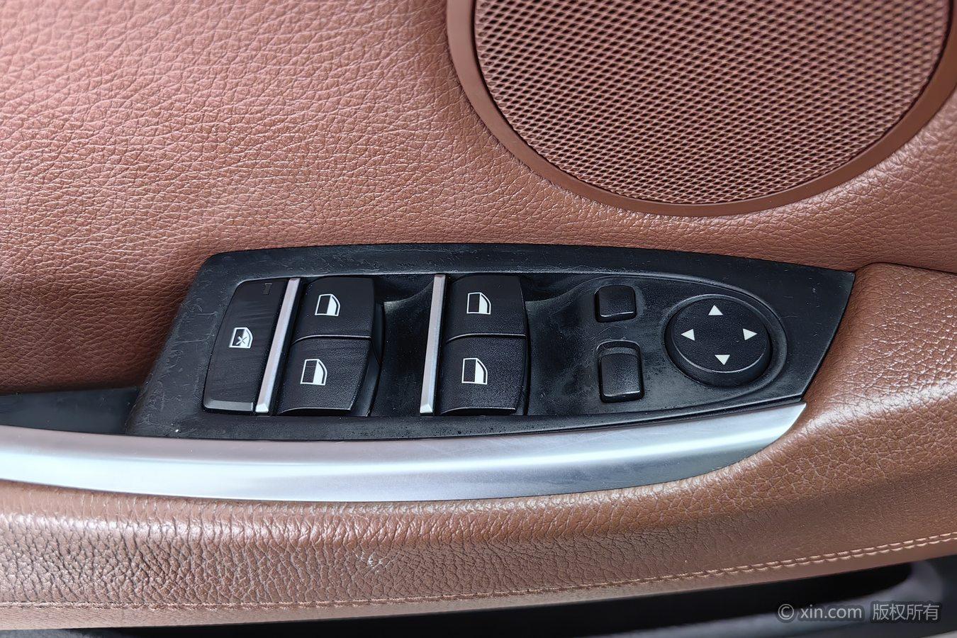 BMW 5 Series GT 2015 528i Leading