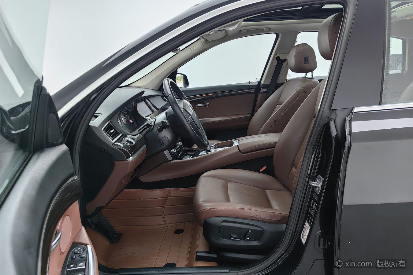BMW 5 Series GT 2015 528i Leading