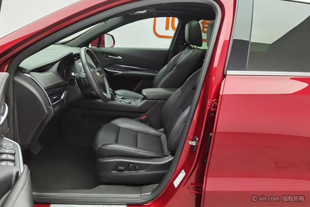 Cadillac XT4 2021 28 T 2 WD — фото 17