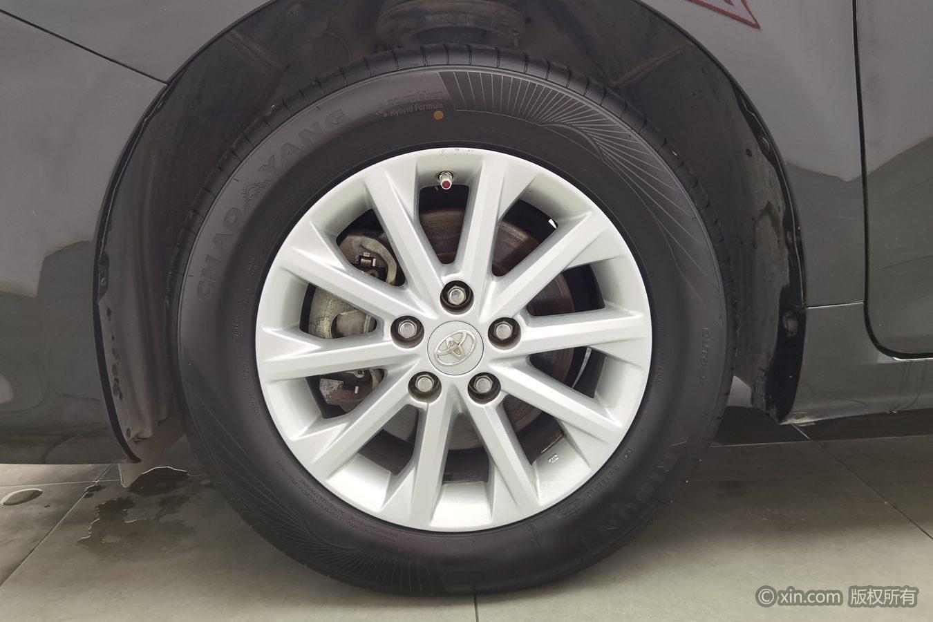 Toyota Camry 2015 2.0G Lead