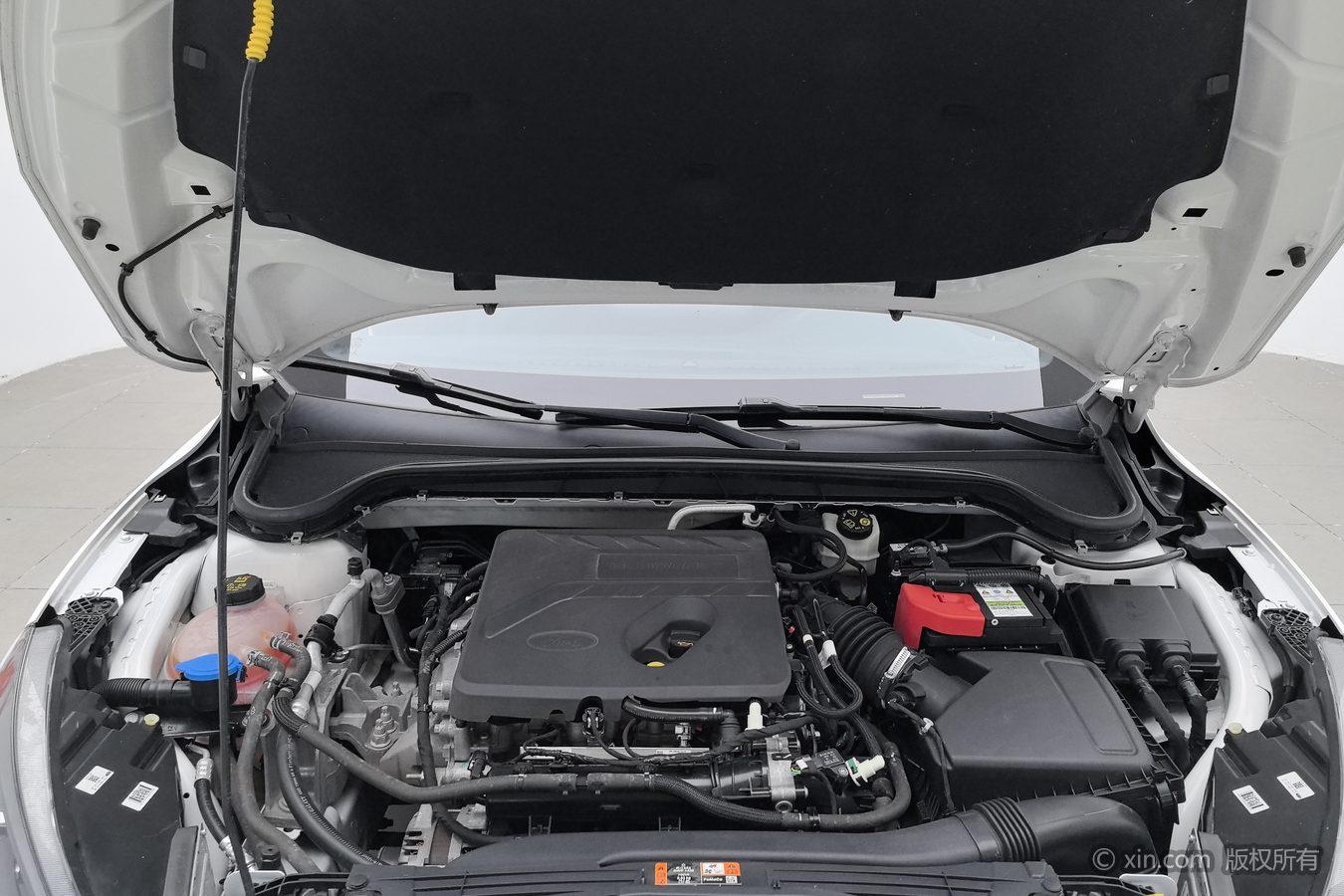 Ford Focus 2021 EcoBoost 180 AT ST Line
