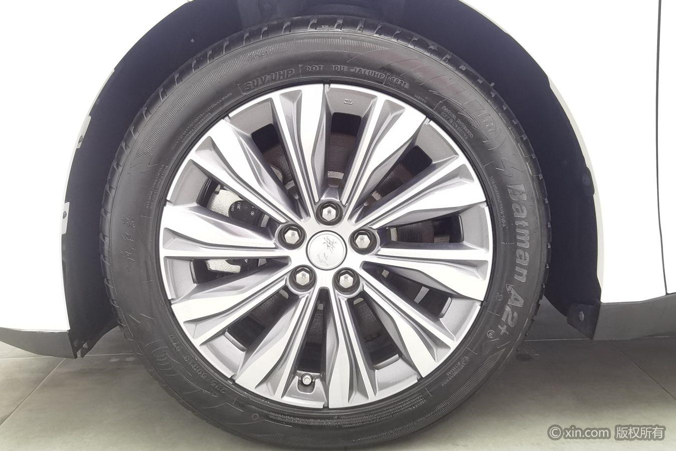 Hongqi E-QM5 2022 431km 5 мест