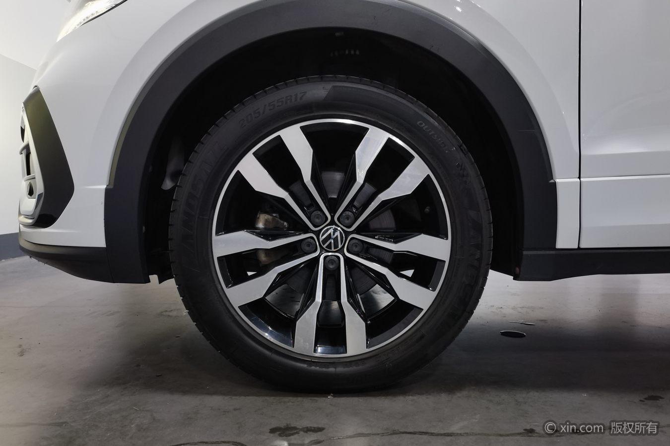 Volkswagen Exploring the shadow id 4451515 из Китая 7