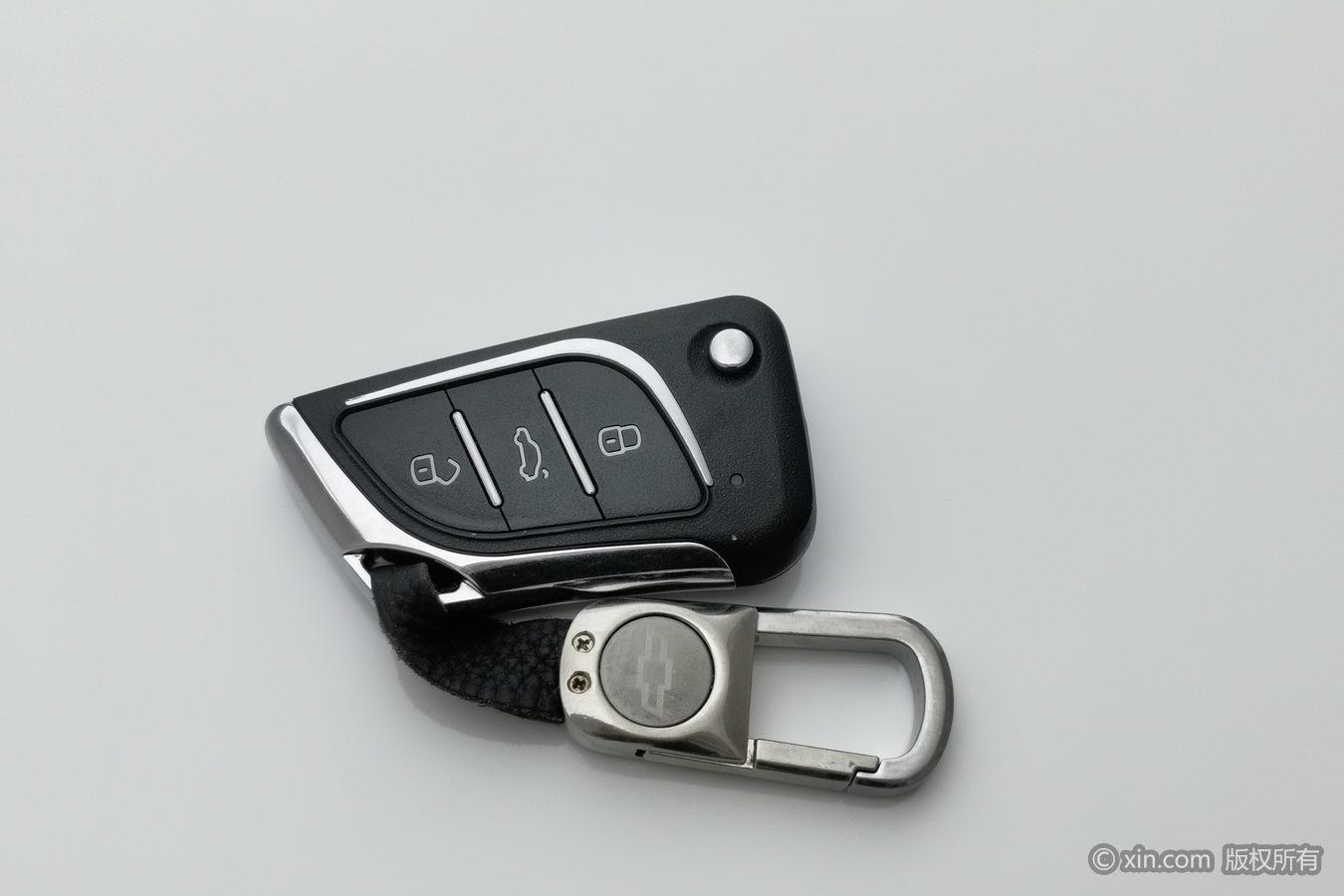 Chevrolet Captiva 2012 2.4L Flagship 7 мест