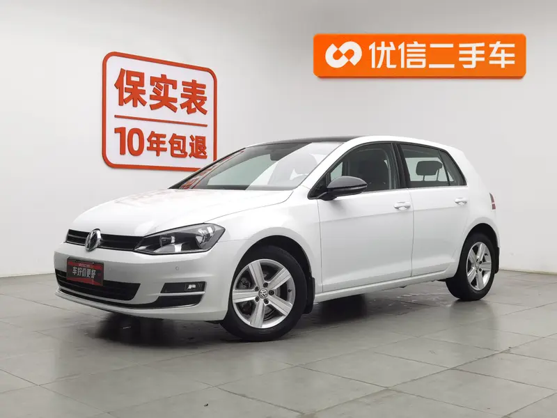 Volkswagen Golf 1.6 L AT