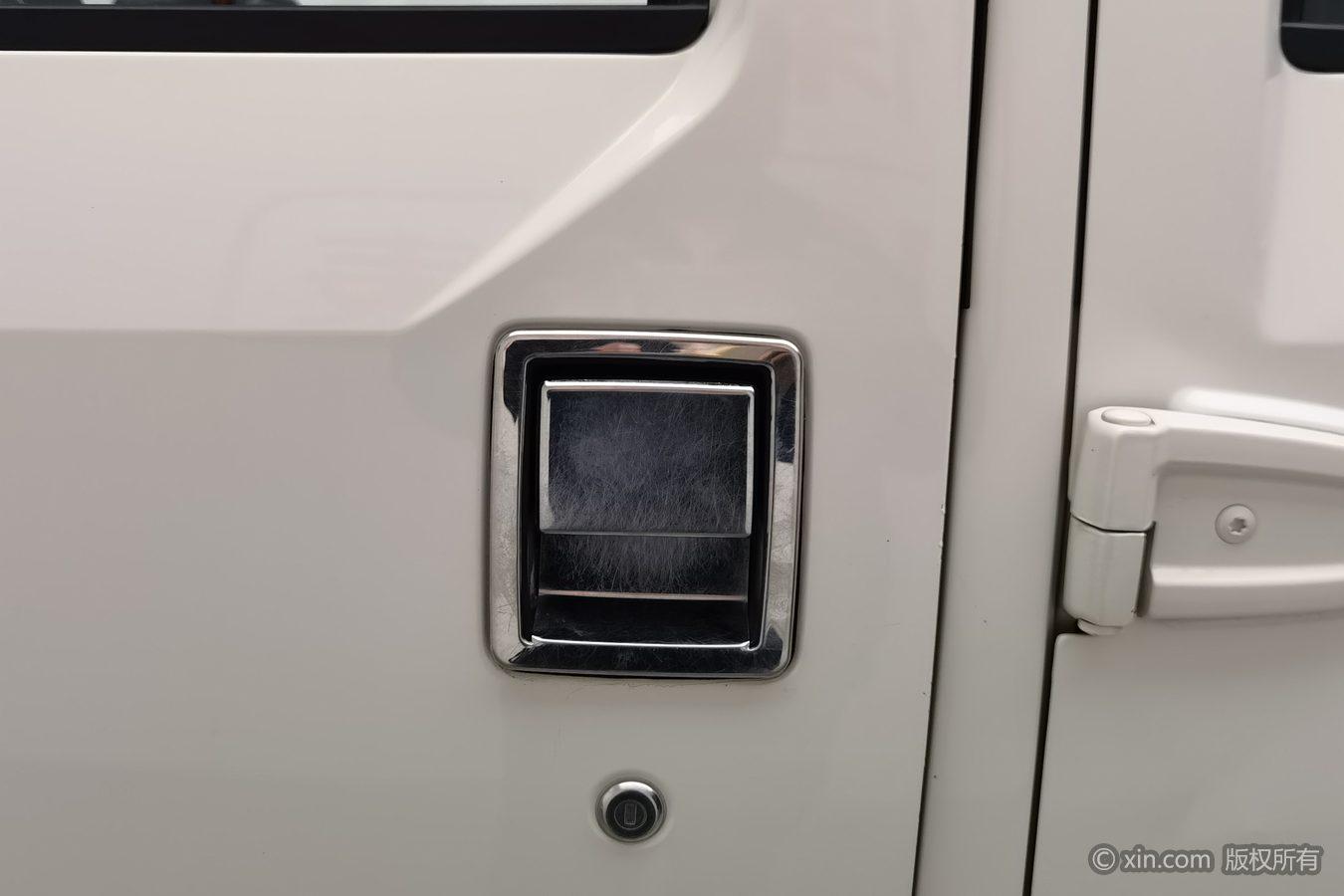 BAIC BJ40 2016 40L 2.0T MT Luxury