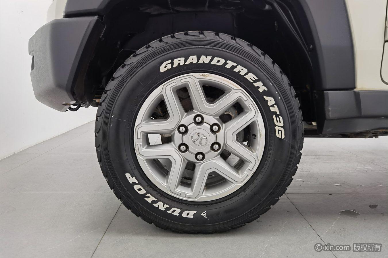 BAIC BJ40 2016 40L 2.0T MT Luxury