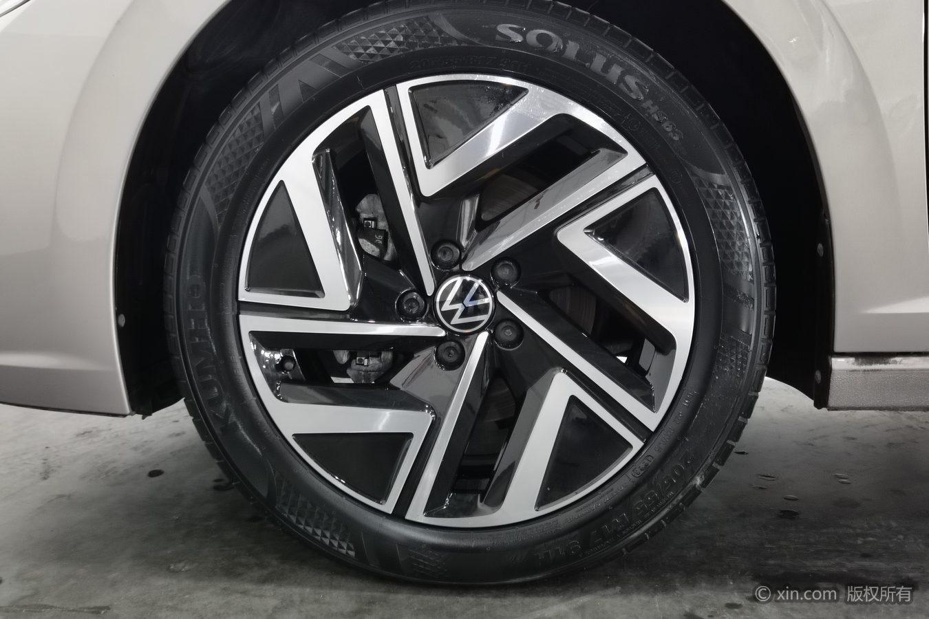 Volkswagen Sagitar 2023 300TSI DSG