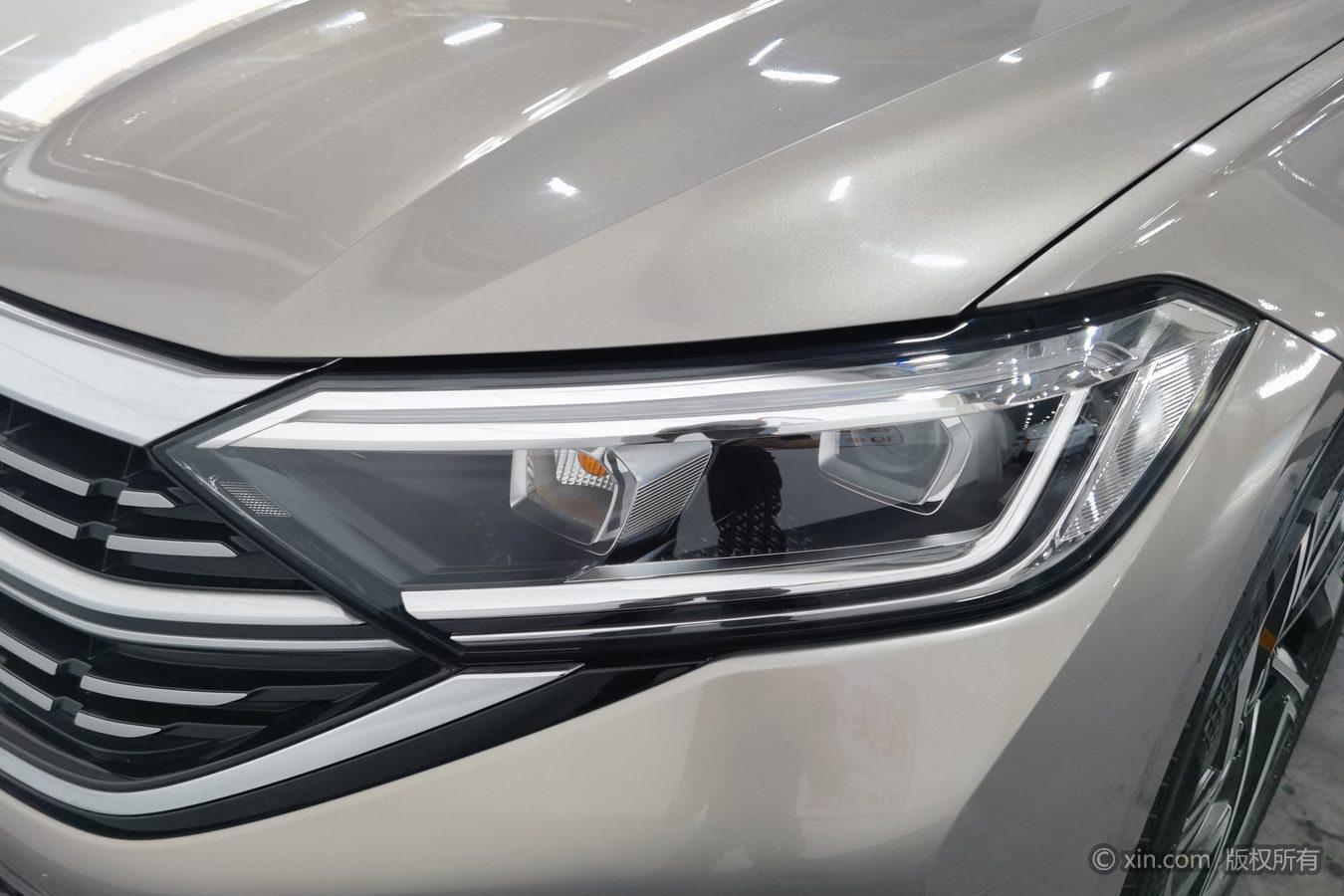 Volkswagen Sagitar 2023 300TSI DSG