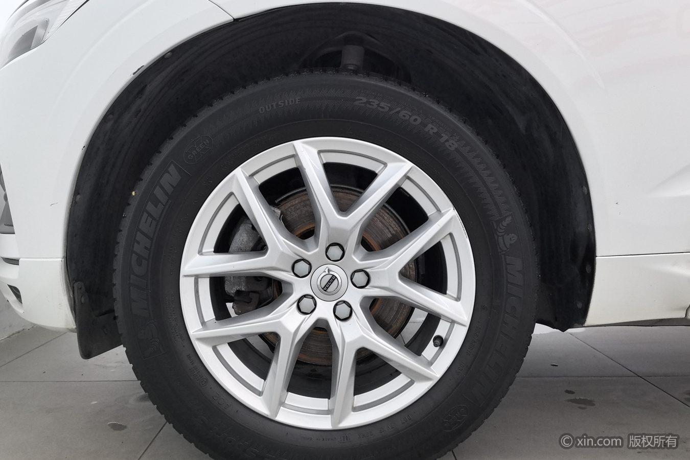 Volvo XC60 2019 T5 V