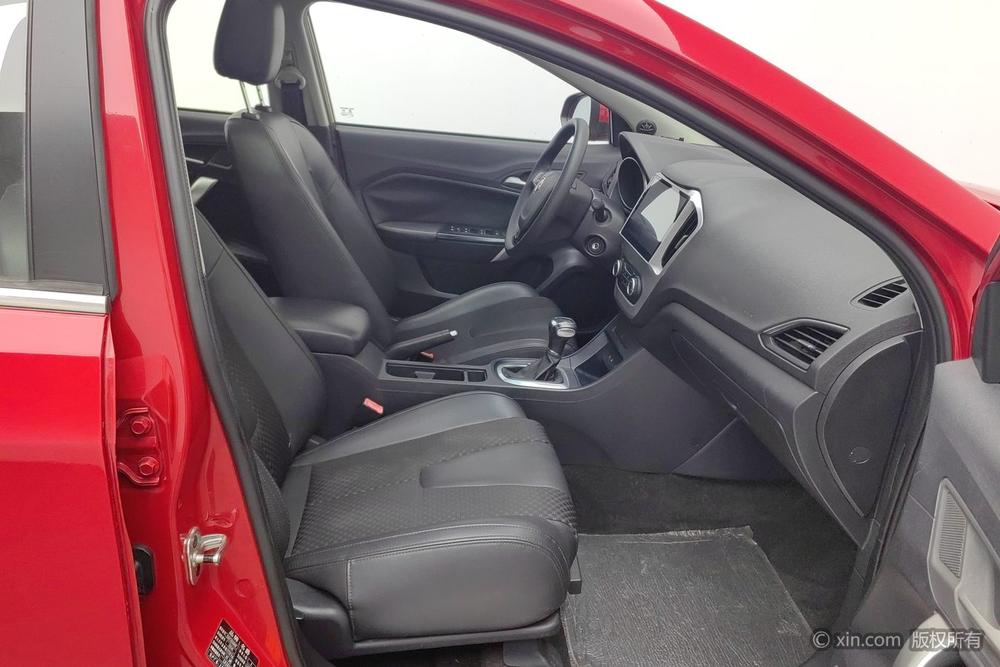 MG GT, фото 11