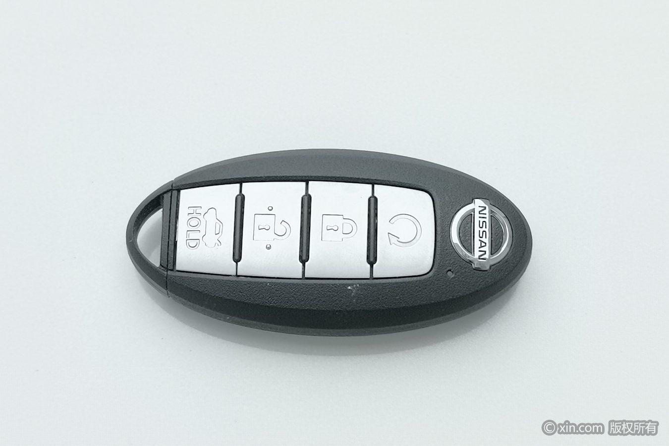 Nissan Xuan Yi id 4454299 из Китая 14