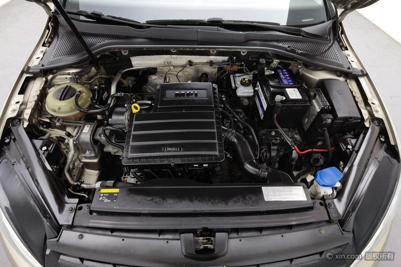 Volkswagen Golf 2015 1.6L AT Comfort