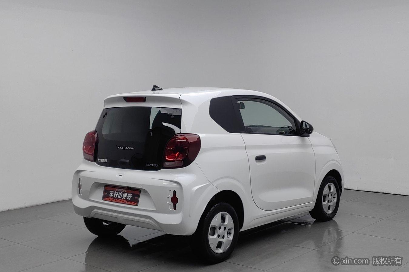 Roewe Clever 2021 302km мест