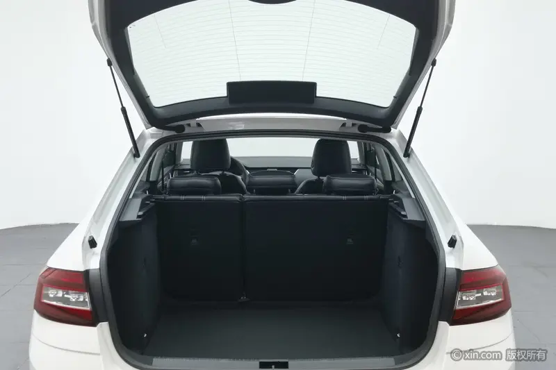 Skoda Octavia — фото 18