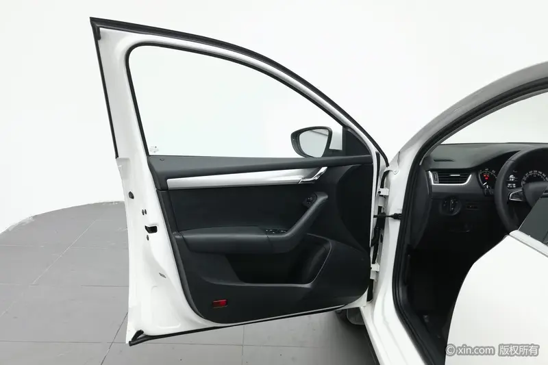 Skoda Octavia — фото 16