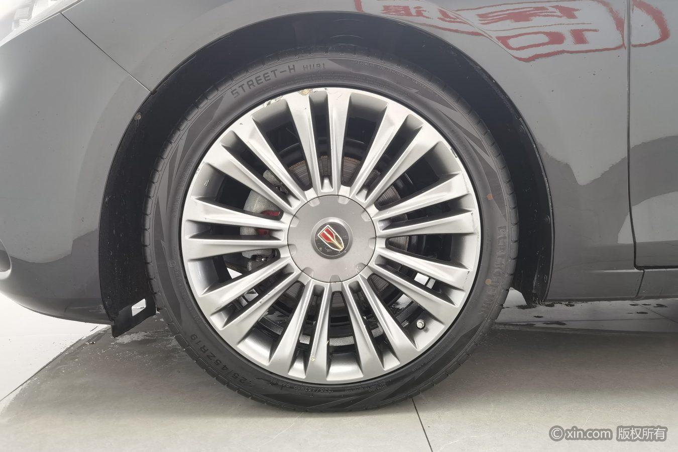Hongqi H5 2019 30TD