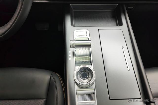 BAIC BJ30 2024 1.5 T DHT — фото 15