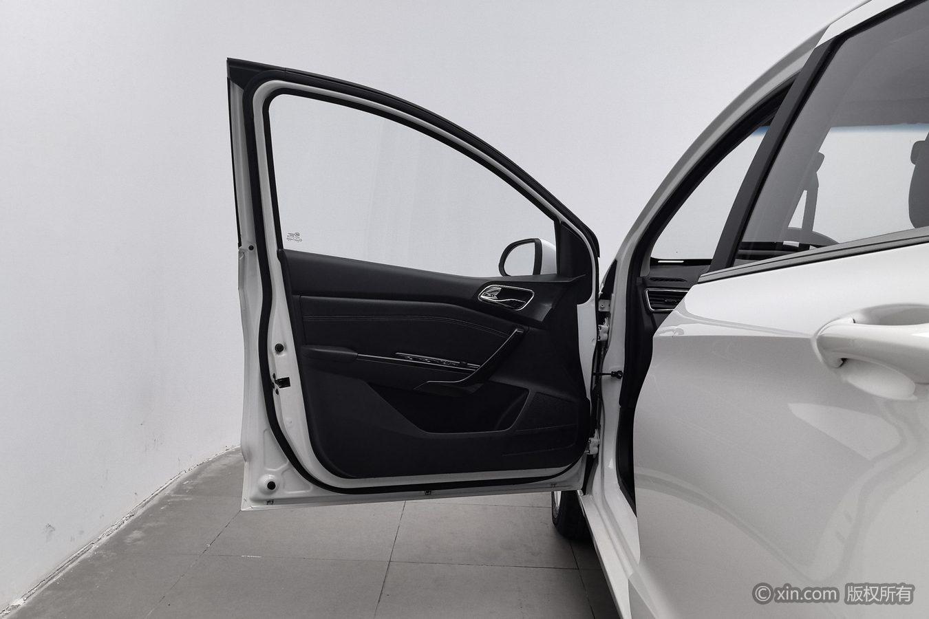 Baojun 310 2016 1.2L МКПП Люкс