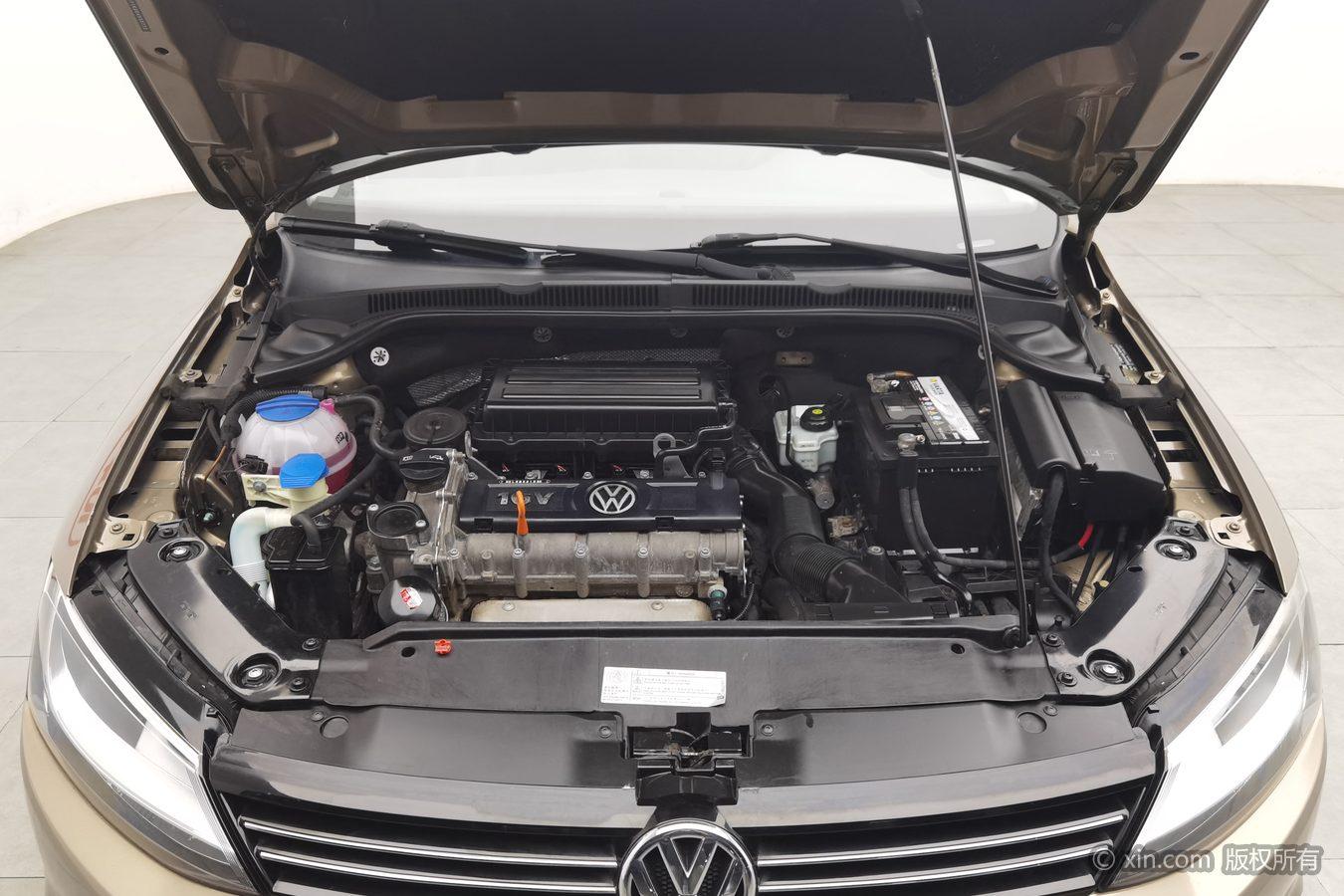 Volkswagen Sagitar 2014 1.6L MT Comfort