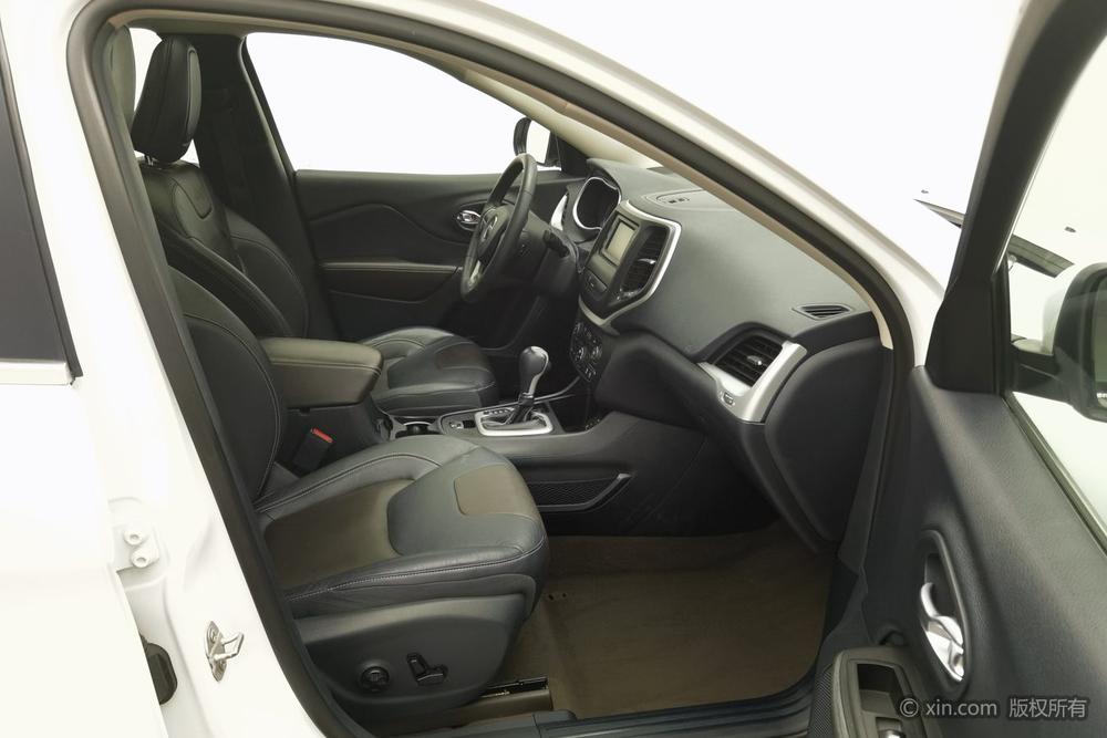 Jeep Cherokee, фото 13