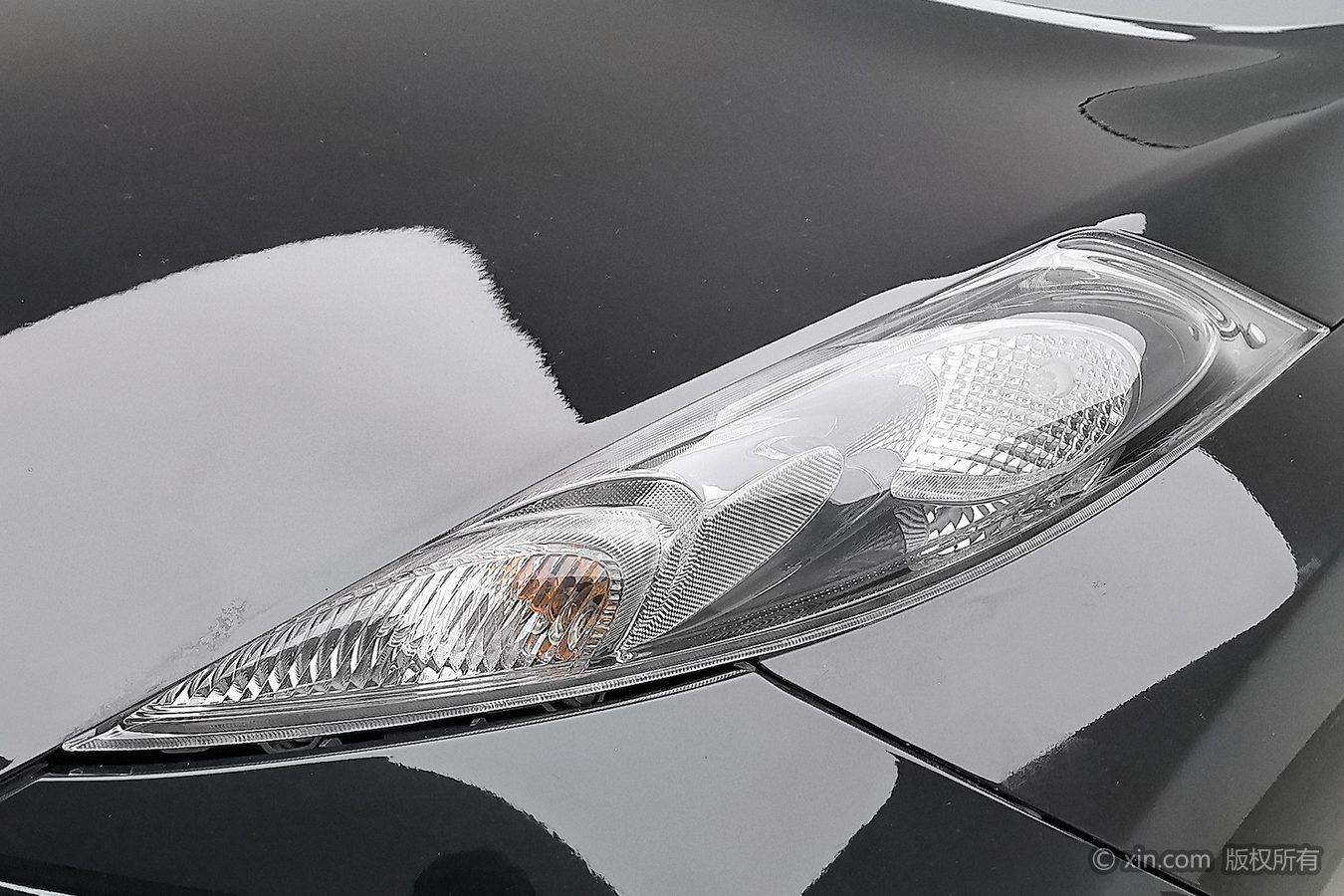 Infiniti ESQ 2014 1.6L