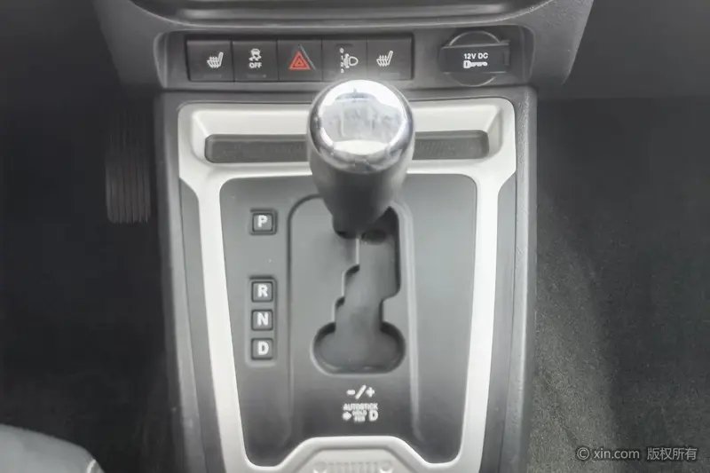 Jeep Compass — фото 10