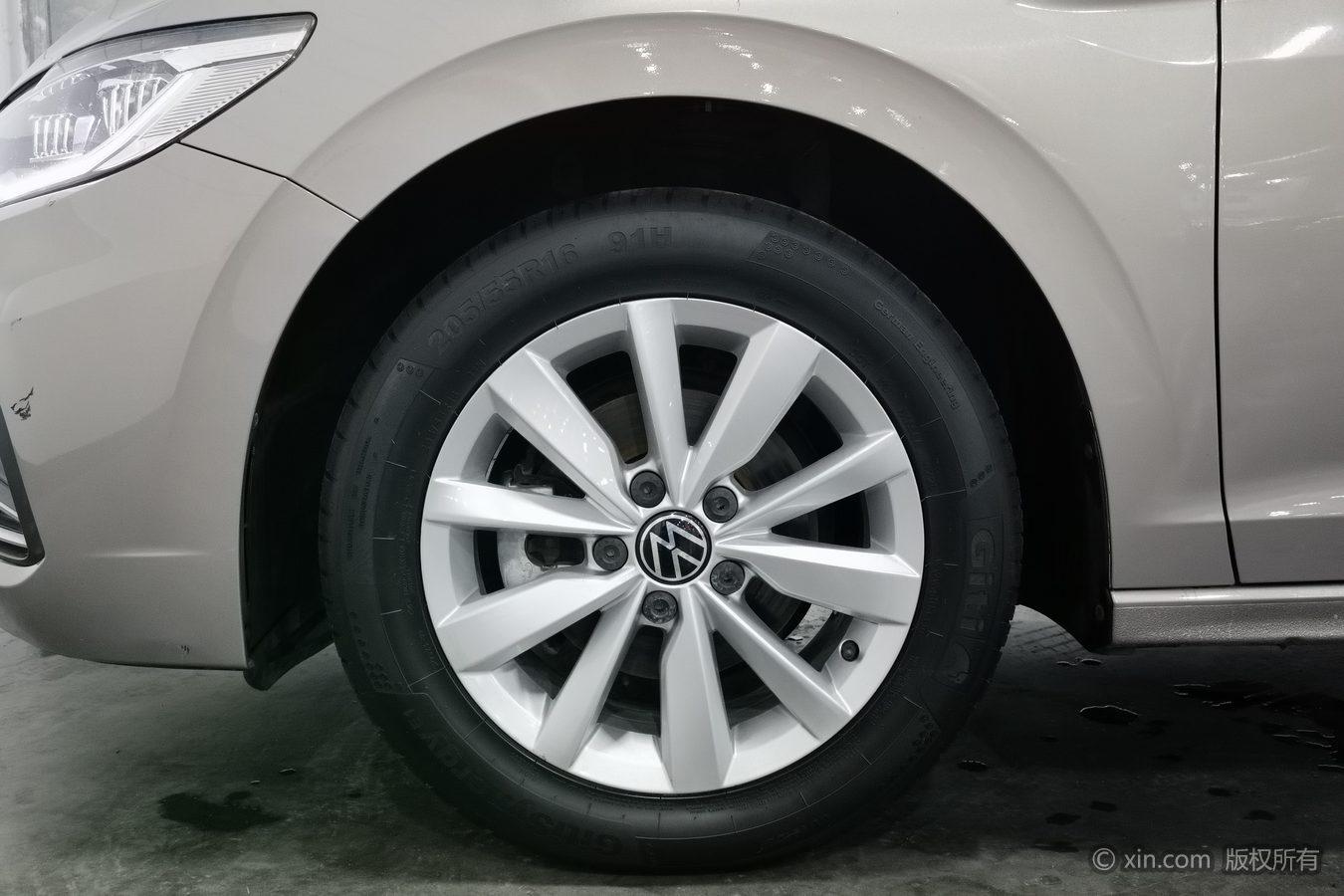 Volkswagen Bora 2021 1.5L AT Comfort Smart Connect