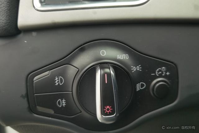 Audi A4L 2016 35 TFSI ATStandard — фото 16