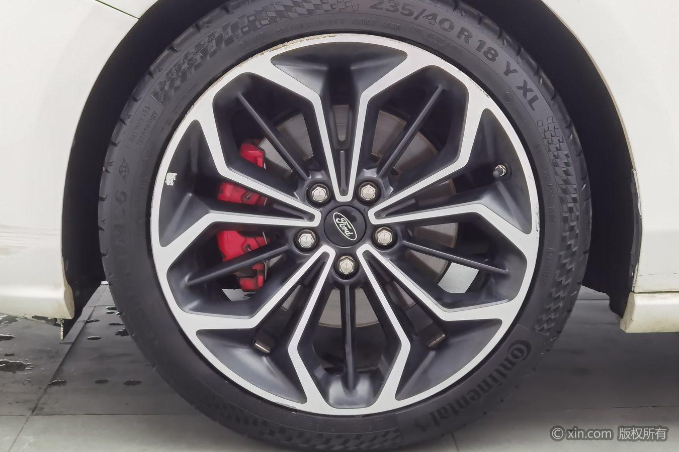 Ford Focus 2020 EcoBoost 180 AT ST Line