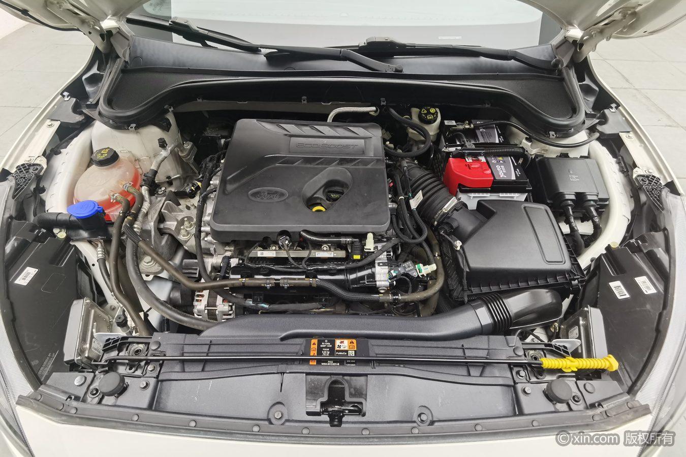 Ford Focus 2020 EcoBoost 180 AT ST Line